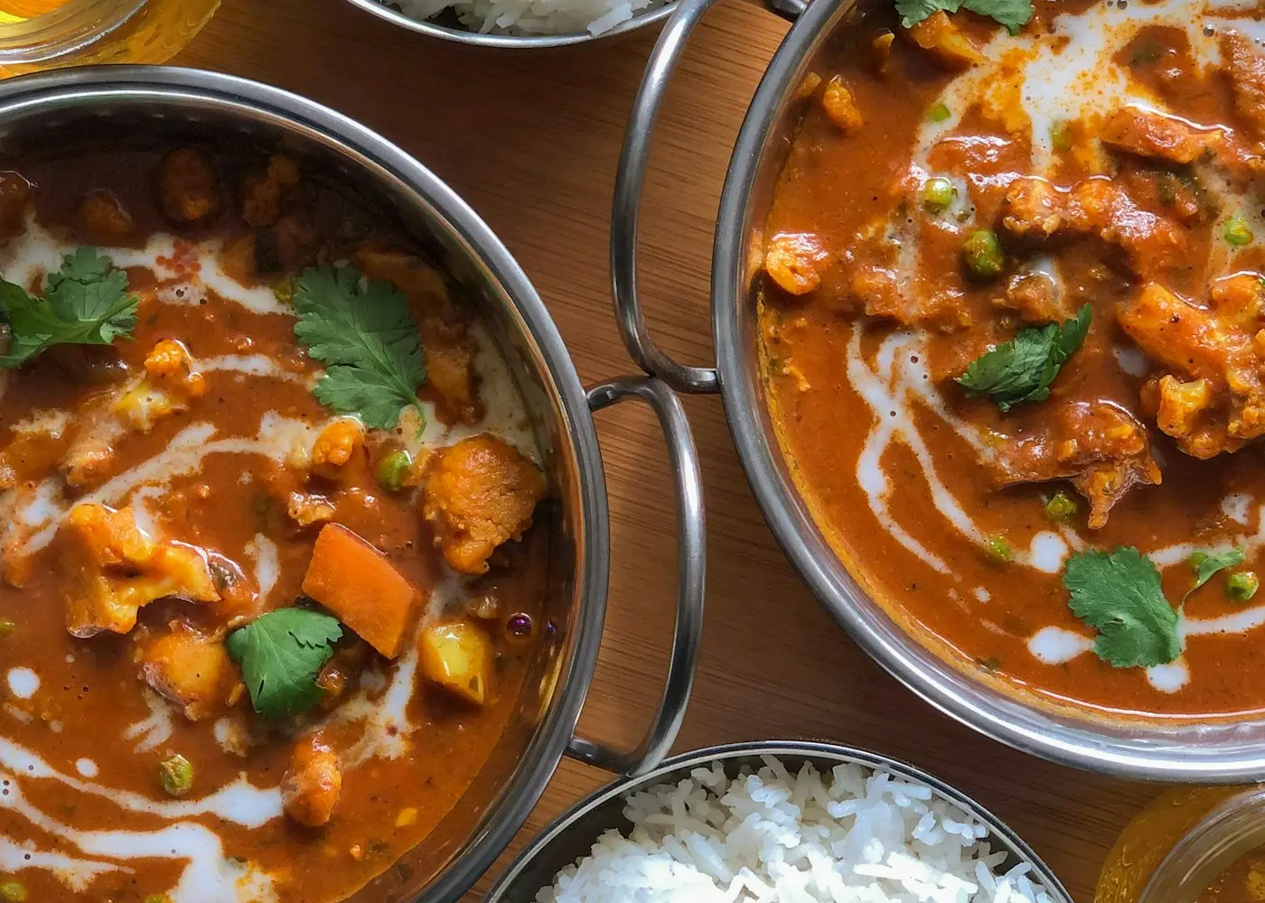 Plat signature du Bombay, servi à table